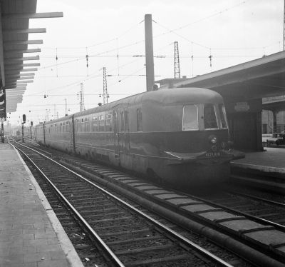 17 juin 1950 : Type 670 N° 670.06 à Bruxelles-Midi 